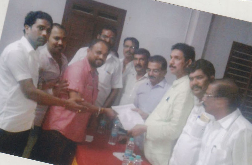 ಮಹಾಕಾಳಿಪಡ್ಪು ದೇವಸ್ಥಾನದಿಂದ ಸಂಸದರಿಗೆ ಮನವಿ